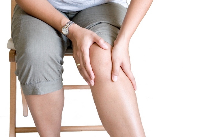 почему болят колени после бега
