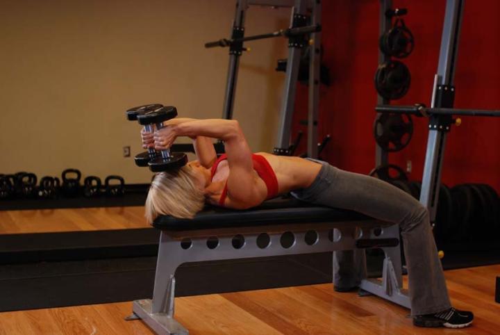 французский жим на наклонной скамье